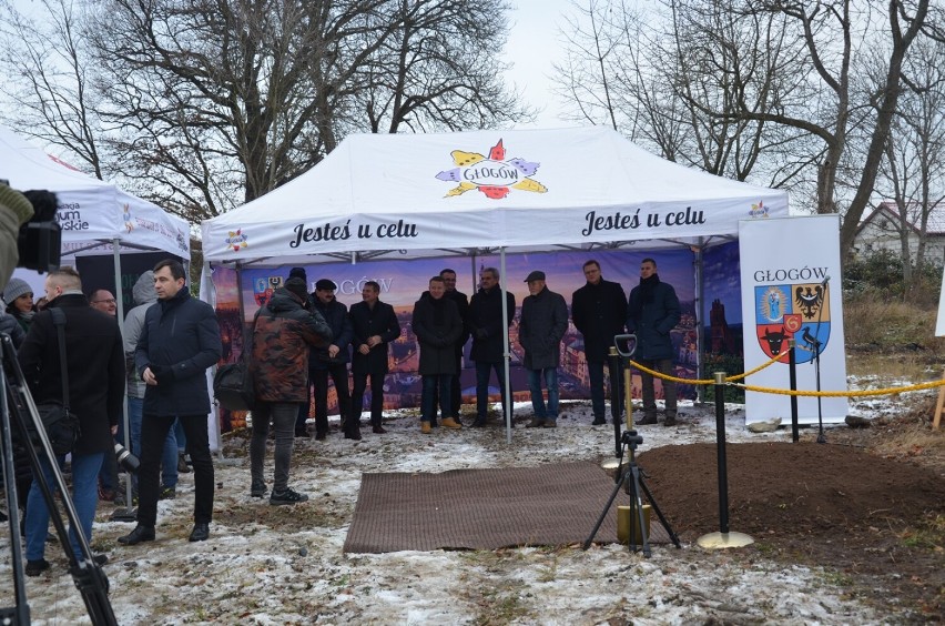 Wbito pierwszą łopatę pod budowę hospicjum w Głogowie. Było wiele wzruszeń i podziękowań