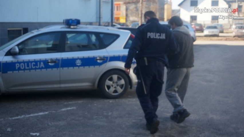 Myszków: Policja zatrzymała złodziei z Suliszowic. Grozi im nawet 10 lat więzienia [ZDJĘCIA]