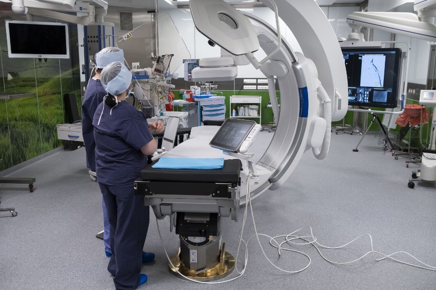 Najnowocześniejsza technologia na świecie w warszawskim szpitalu. Nowy blok operacyjny chirurgii małoinwazyjnej to przełom