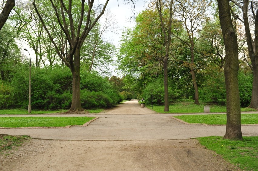 Park Skaryszewski znajduje się na terenie dzielnicy Praga...