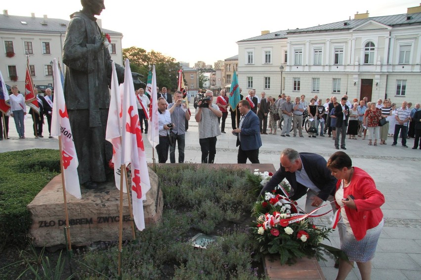 Solidarność  świętowała w Kielcach 37. rocznicę Porozumień Sierpniowych [WIDEO, ZDJĘCIA]