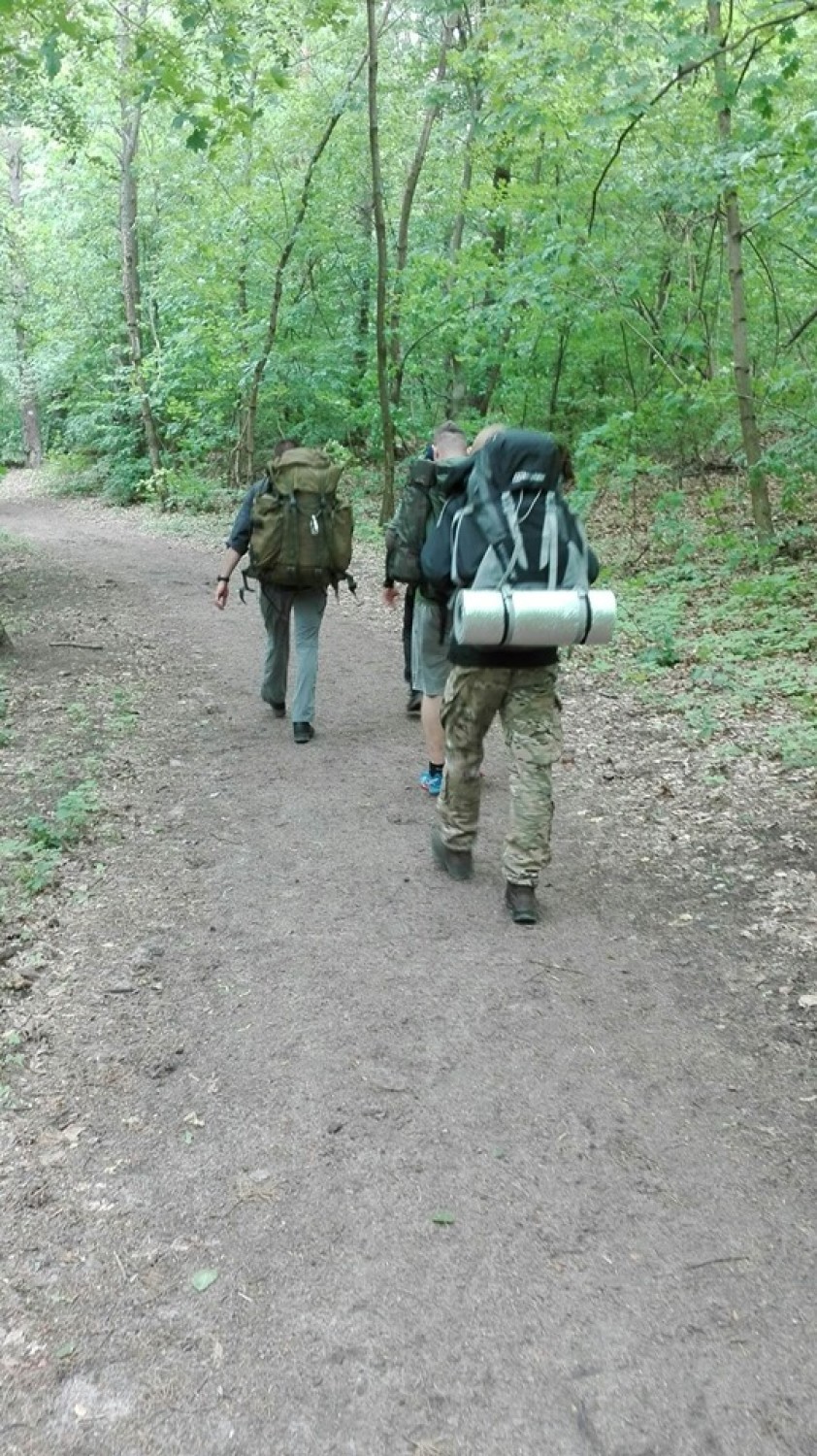 Głogowianie na Marszu Weteranów. Przeszli 120 kilometrów w szczytnym celu [ZDJĘCIA]