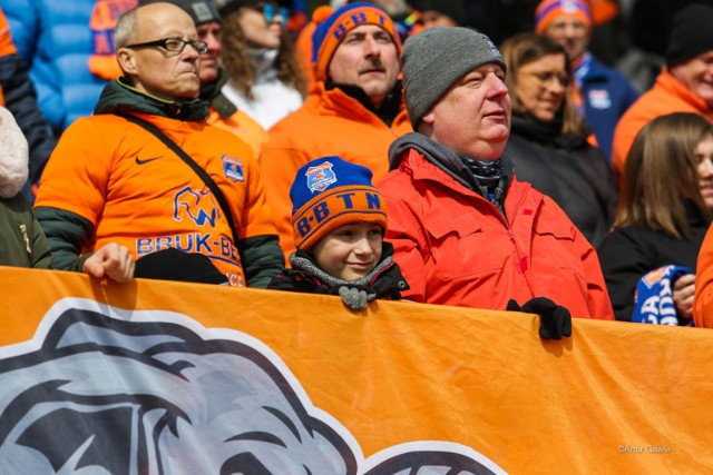 Emocji na stadionie w Niecieczy podczas meczu nie brakowało