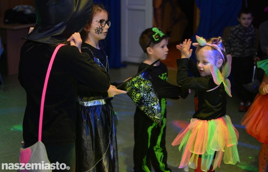 Halloweenowa impreza w Małym Rudniku [wideo, zdjęcia]