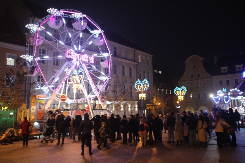 Jarmark Bożonarodzeniowy w Gliwicach - Rynek wypełnił się...