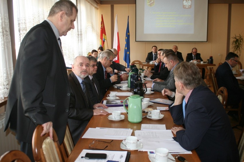 XIII sesja rady powiatu radziejowskiego [zdjęcia]