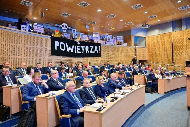 Sesja sejmiku małopolskiego w sprawie zmian w uchwale antysmogowej