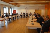 Zarząd Województwa Łódzkiego na wyjazdowej sesji w Zduńskiej Woli [zdjęcia]