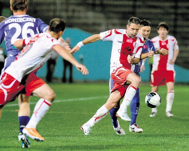 Marcin Mięciel w drugiej połowie grał na pozycji prawego pomocnika.