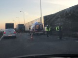 Wypadek na A1 przy węźle Sośnica. Zakorkowane obie autostrady [ZDJĘCIA]