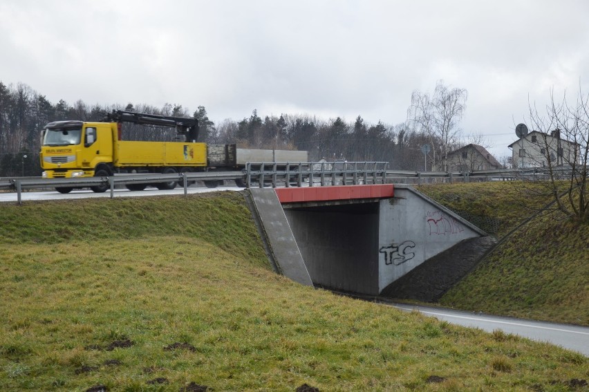 Bochnia. Wiadukt na DK 94 jest w złym stanie technicznym i zostanie rozebrany [ZDJĘCIA]