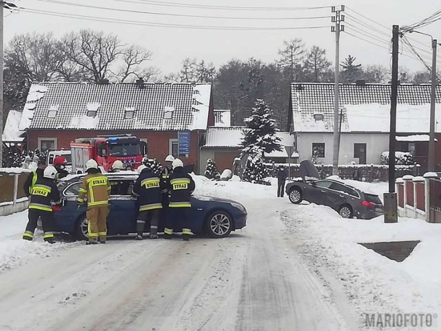 Zderzenie dwóch samochodów w Radawiu.