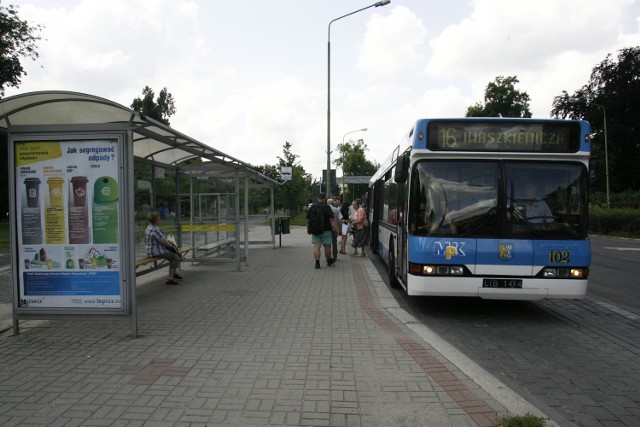 MPK Legnica wprowadza zmiany w trasach i rozkładach jazdy autobusów miejskich od 1 sierpnia