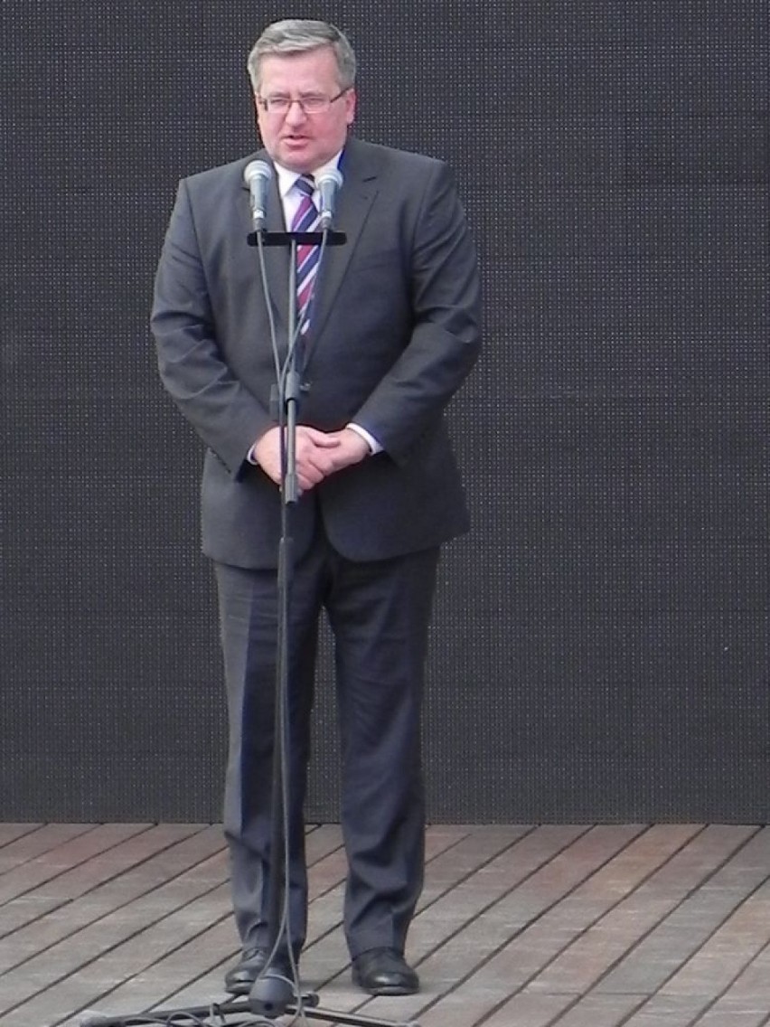 Przemawia Prezydent RP, Bronisław Komorowski.