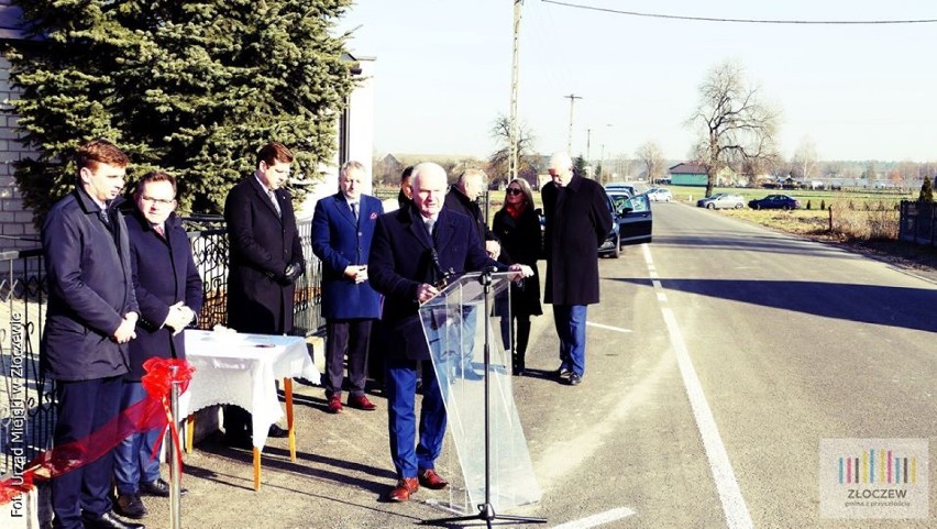 Uroczyste oddanie drogi w sołectwie Kamasze [FOTO]