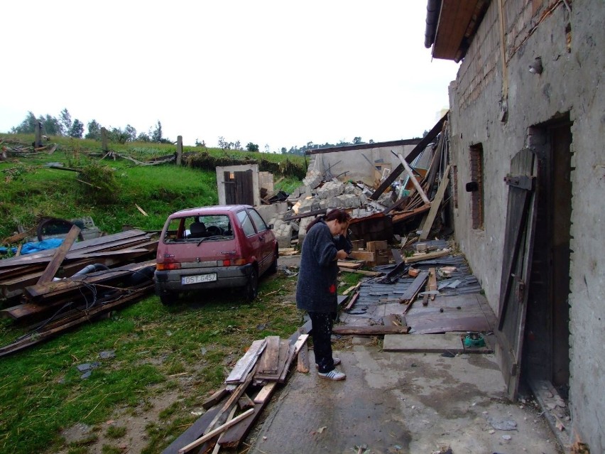 Tornado w Sieroniowicach, Balcarzowicach i Błotnicy Strzeleckiej. Mija 12 lat od tamtych dramatycznych wydarzeń [ZDJĘCIA]