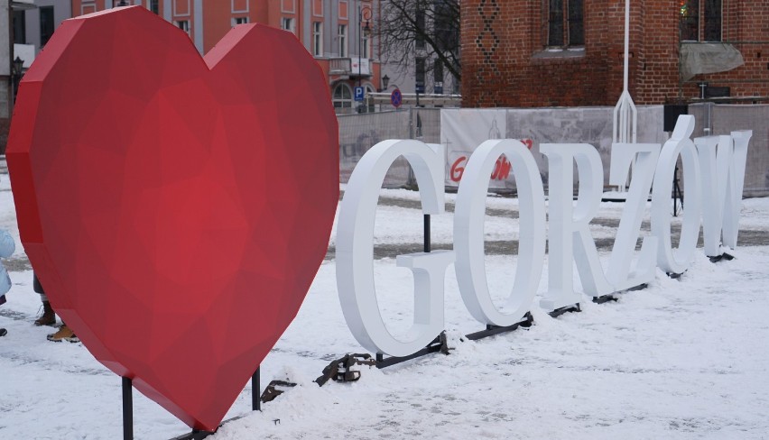 Na Starym Rynku w Gorzowie stanęło dziś wielkie serce! Można...
