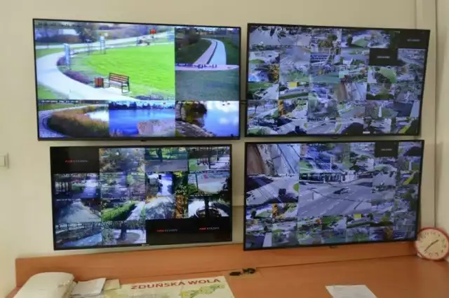 W Zduńskiej Woli przybędzie  kamer miejskiego monitoringu. Zainstalowanych zostanie  dziewięć nowych kamer, które mają poprawić bezpieczeństwo zduńskowolan. Rozbudowa monitoringu będzie możliwa dzięki pieniądzom, jakie miasto pozyskało z Ministerstwa Spraw Wewnętrznych i Administracji.