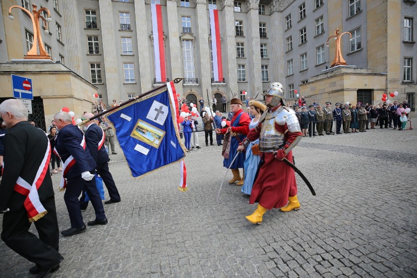 Zobacz kolejne zdjęcia. Kliknij strzałkę lub naciśnij...