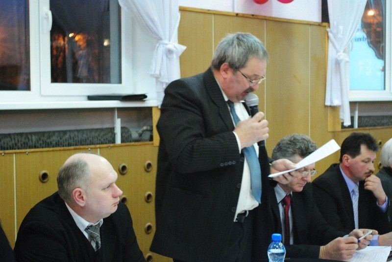 Krzywiń: burmistrz i radni nie przebierają w słowach. Złośliwe docinki podczas sesji rady miejskiej