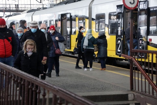 Na Kujawach i Pomorzu będzie więcej kursów pociągów. Eksperci oceniają realne koszty obsługi połączeń