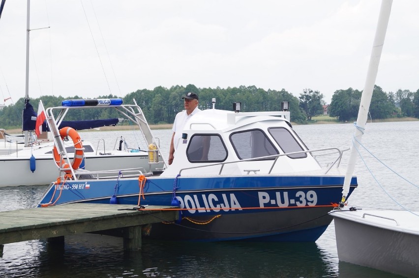 Policjanci otrzymali nowoczesną łódź patrolową. Będzie też więcej funkcjonariuszy  
