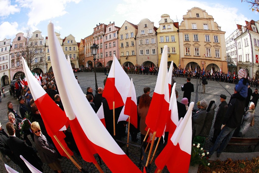 Jelenia Góra:Uroczyste obchody 11 Listopada (ZDJĘCIA i FILMY)