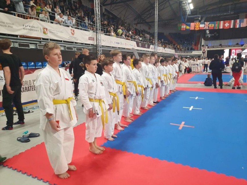 Gniewski karateka na podium zdobywając srebrny medal na Mistrzostwach Świata