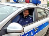 Policjant z Głogowa wspinał się po balkonach, by pomóc choremu mężczyźnie