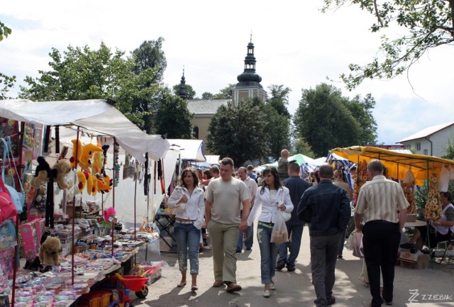 Tak zmieniał się Olsztyn pod Częstochową na przestrzeni lat

Zobacz kolejne zdjęcia. Przesuwaj zdjęcia w prawo - naciśnij strzałkę lub przycisk NASTĘPNE