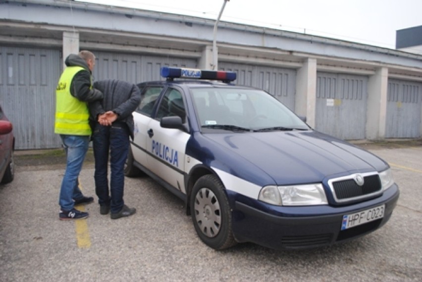 Napad na stację paliw w Woli Krzysztoporskiej - policja...