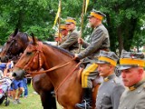 Tłumy na pikniku wojskowym w Lubuskim Muzeum Wojskowym w Drzonowie. Zobacz, jakie tam zapewniono atrakcje [GALERIA]