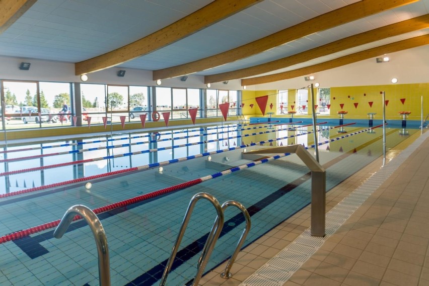 Nowy basen kryty i hala sportowa w Prudniku zostały otwarte.