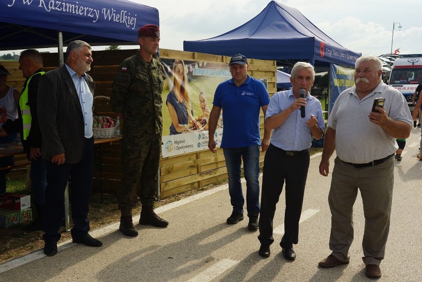 Honorowy Bieg Pamięci imienia majora Ludwika Zwolańskiego w Kazimierzy Wielkiej. Miał również wymiar charytatywny. Zobaczcie zdjęcia