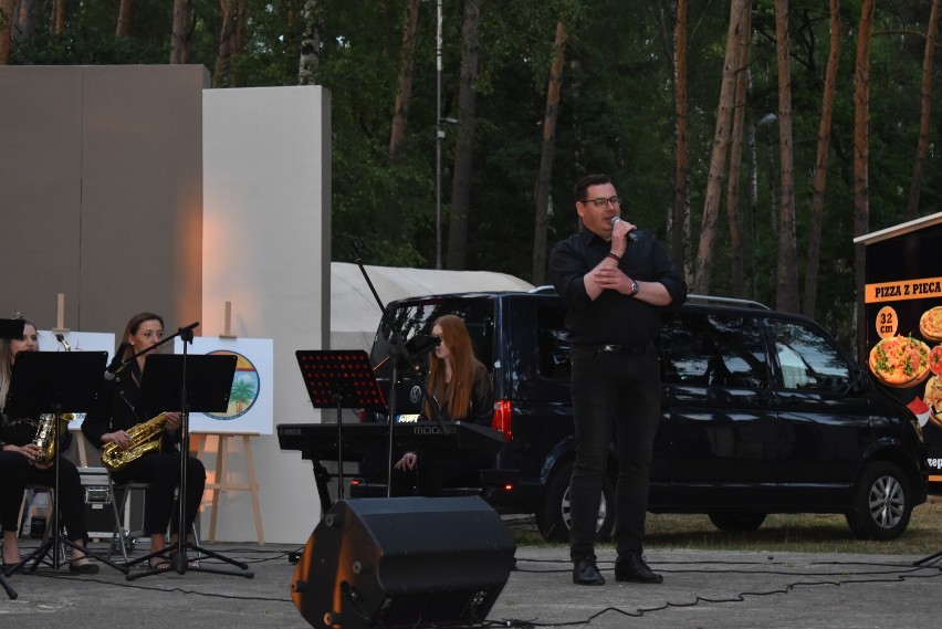 Big Band "Po Godzinach" w sobotni wieczór wystąpił w Gołuchowie