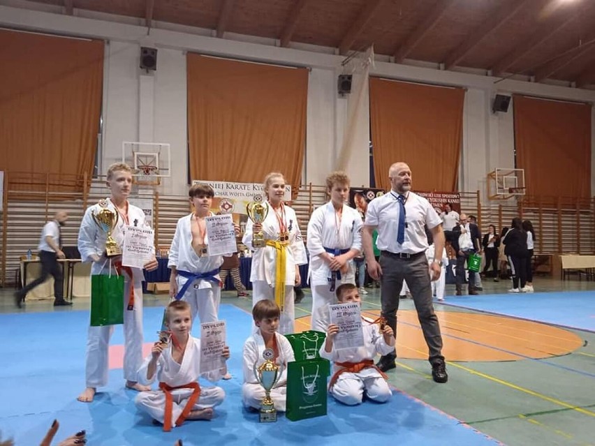 Szczecinecka ekipa na turnieju w Będzinie