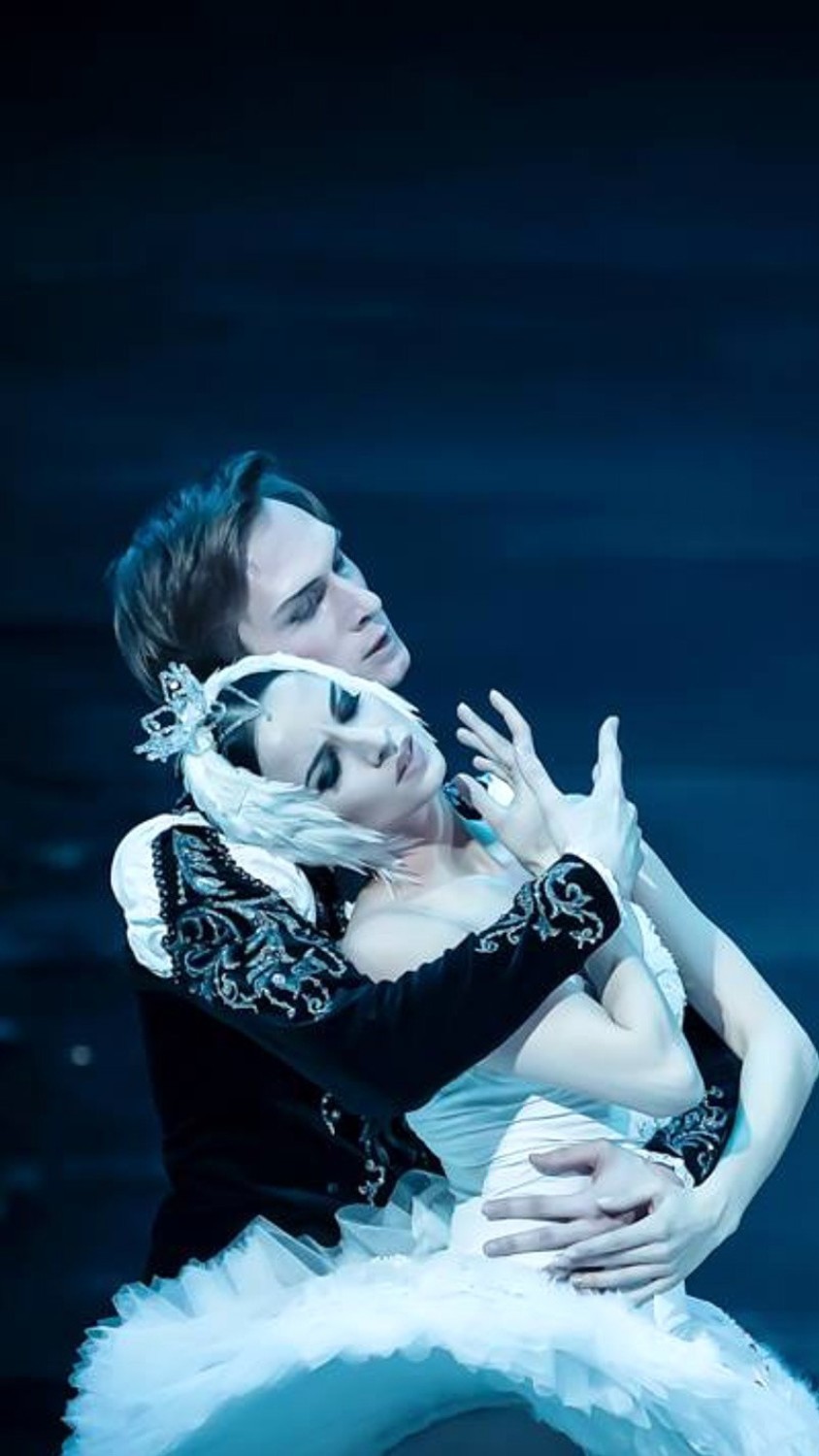 Jezioro Łabędzie, balet romantyczny w trzech aktach w Teatrze Wielkim w Łodzi