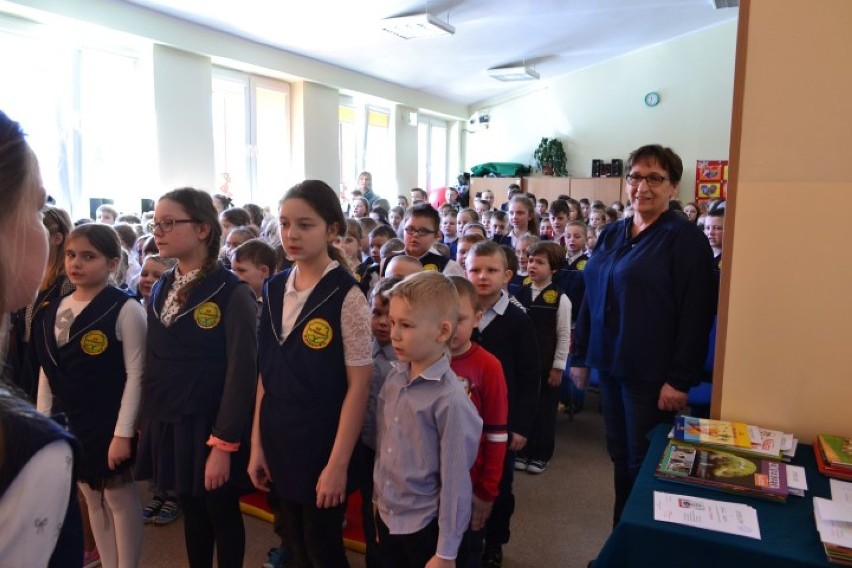 W Szkole Podstawowej w Wojanowie uczcili Traugutta. Były wiersze, piosenki i nagrody dla laureatów konkursów [ZDJĘCIA]