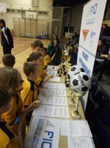 W Jaworznie odbył się IV Halowy Turniej Piłki Nożnej Dzieci. Zobacz zdjęcia!