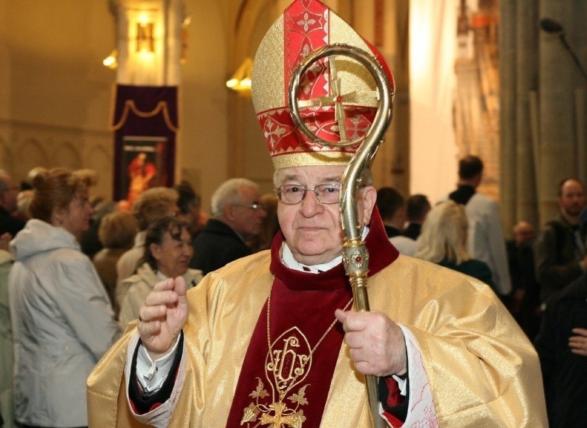 Nie żyje ksiądz biskup senior Adam Lepa, wieloletni, dobrze...