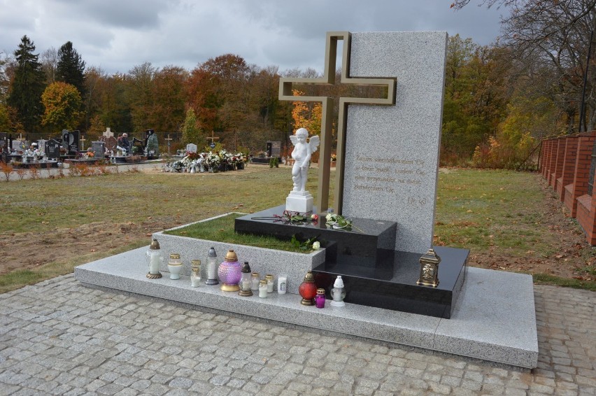 Pogrzeb dzieci martwo urodzonych w Kartuzach 20.10.2018