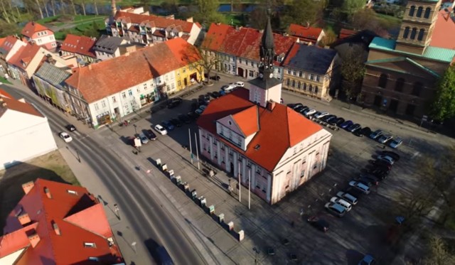 Ile zarabiało się kiedyś, a ile zarabia się teraz w pow. międzyrzeckim? Sprawdźcie!