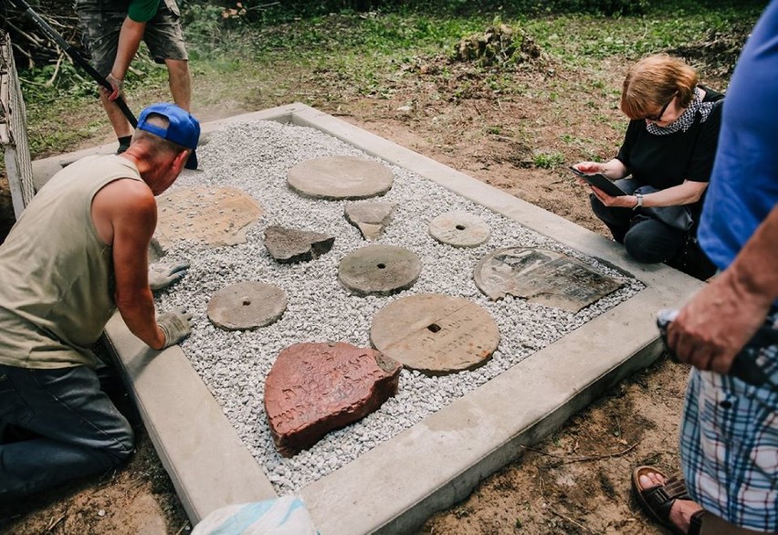Po latach tułaczki macewy trafiły na cmentarz. W Suchowoli utworzono lapidarium z fragmentami żydowskich nagrobków  