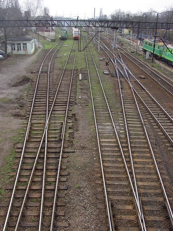 Fałkowo: Tragedia na torach. Golf wpadł pod pociąg Intercity