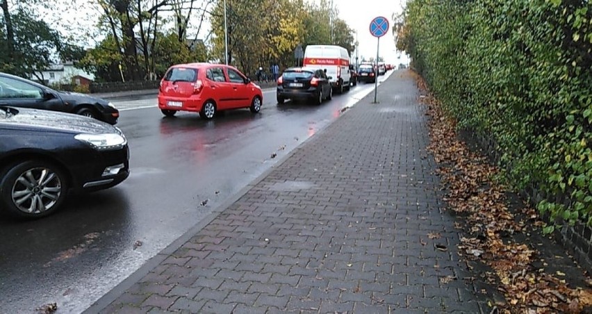 Ogromne korki sparaliżowały dziś Ustkę. W korku sięgającym...