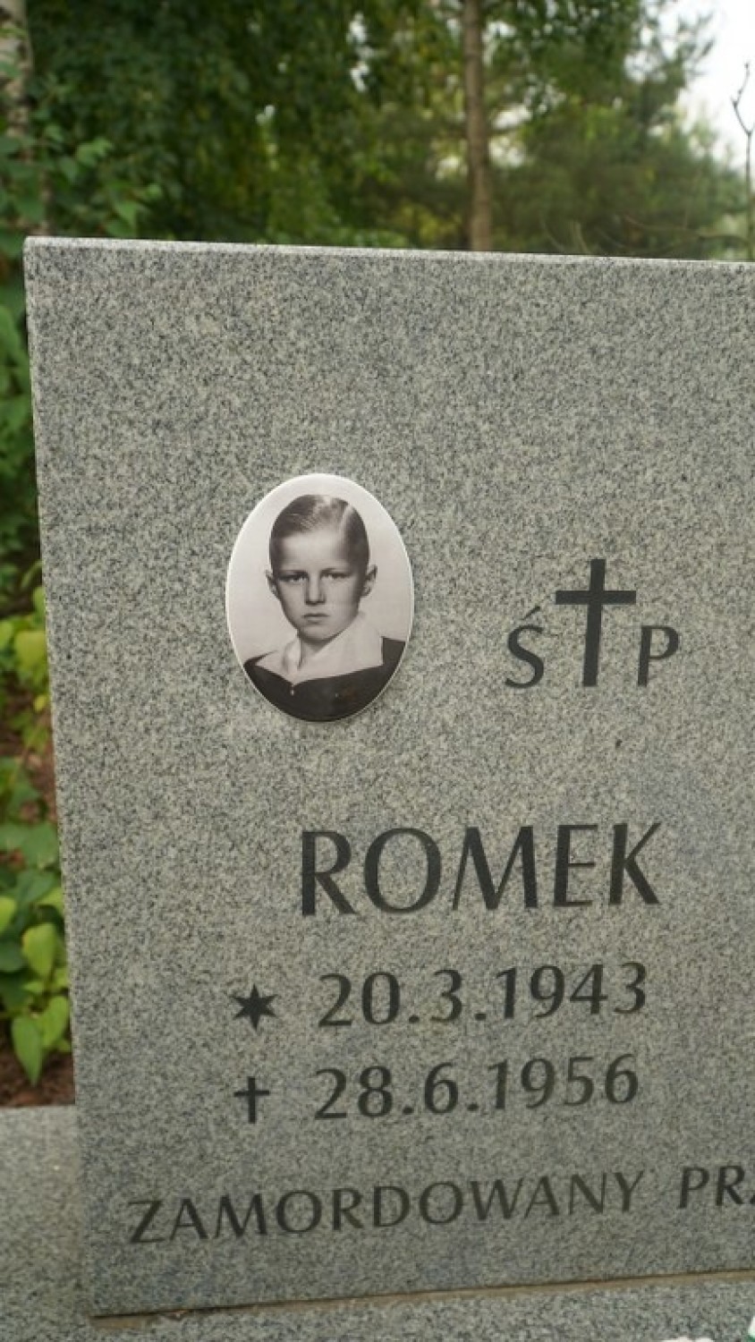 Naprawiono zniszczony grób Romka Strzałkowskiego