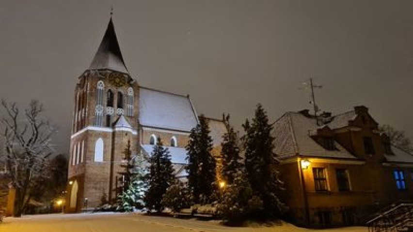 Zima w Pruszczu okiem naszych Czytelników. Zobaczcie te klimatyczne, zimowe zdjęcia naszego miasta ze spaceru, z balkonu  |Galeria