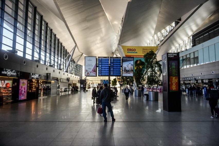 Terminal w porcie lotniczym im. Lecha Wałęsy w Gdańsku.