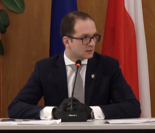 O sytuacji epidemiologicznej w Dąbrowie Białostockiej mówił burmistrz Artur Gajlewicz