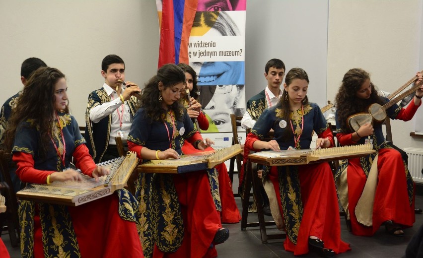 Festiwal Harcerski 2016. Zespół z Armenii w Muzeum Dialogu Kultur